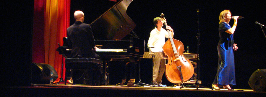 Esther Kaiser Trio