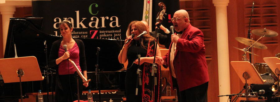 Jean Loup Longnon Big Band feat. Sibel Köse & Chloe Cailleton